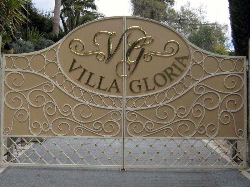 Saint-Jeannet  Villa Gloria الغرفة الصورة